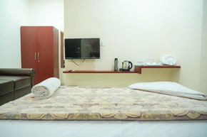 AC Queen Room Near Wipro Circle Gachibowli